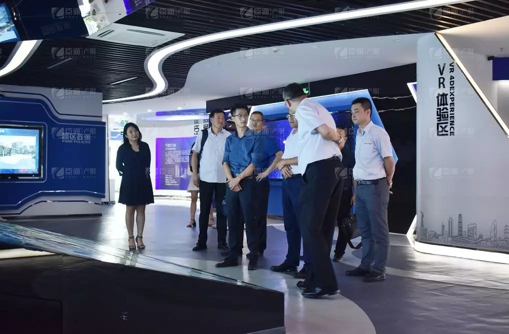 銅川市開(kāi)發(fā)投資有限公司高層領(lǐng)導(dǎo)一行到訪(fǎng)臣通公司